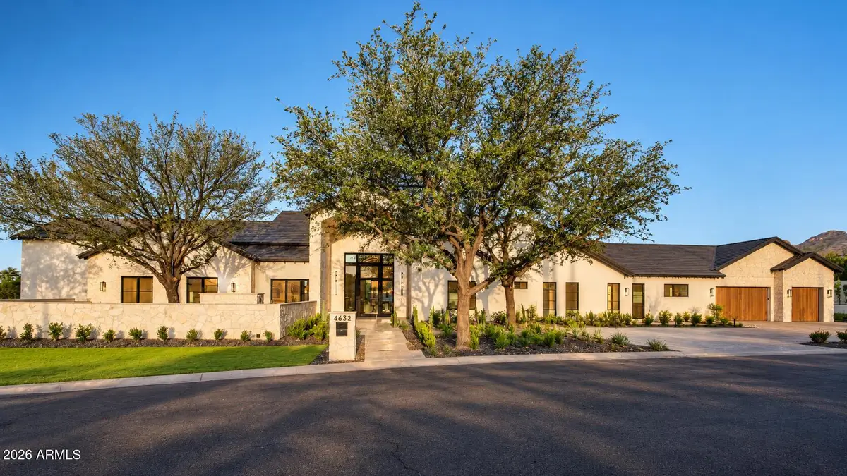 4632 N Royal Palm Circle, Phoenix, AZ 85018 - #1