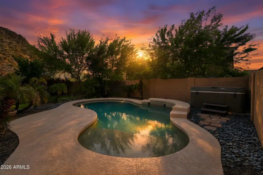 9011 W Red Fox Road, Peoria, AZ 85383 - #3