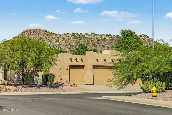 9526 E Greenway Street, Mesa, AZ 85207
