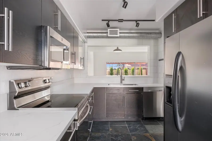 2021 E Solana Drive, Tempe, AZ 85281 - #2