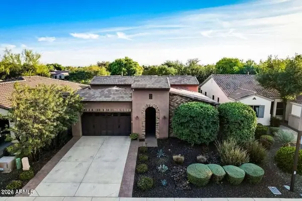 12941 W Red Fox Road W, Peoria, AZ 85383