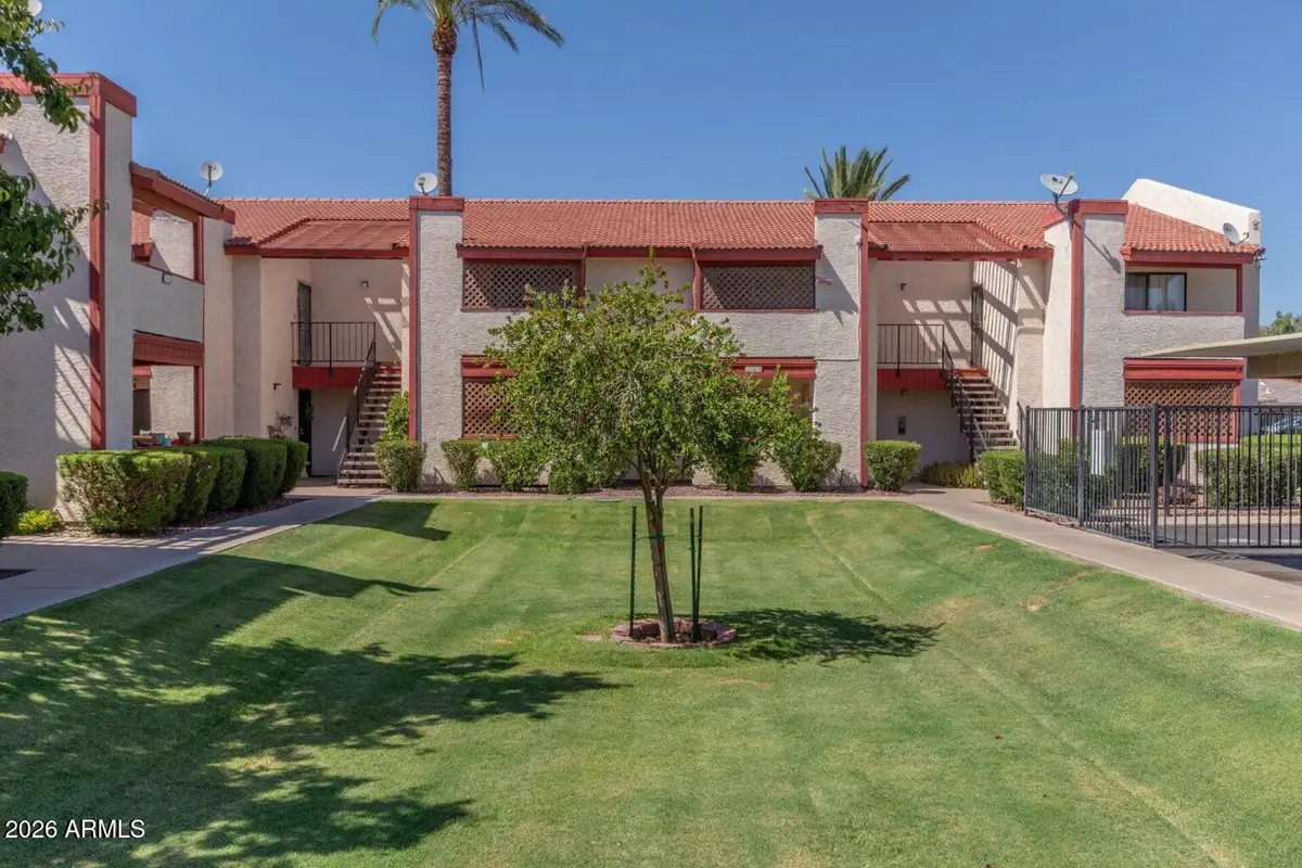 4211 E Palm Lane #208, Phoenix, AZ 85008 - #1