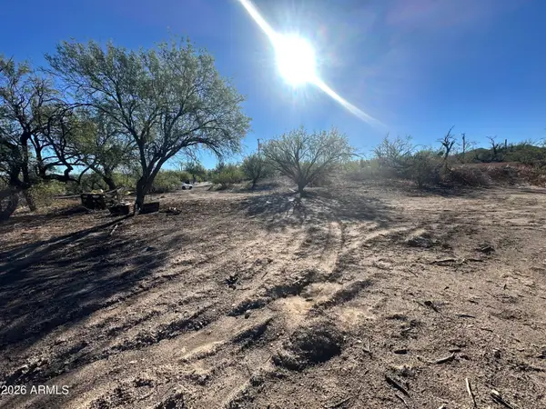 2923 W New River Road #3, New River, AZ 85087