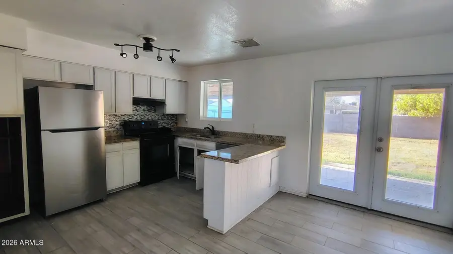 1525 W Hartford Avenue, Phoenix, AZ 85023 - #2