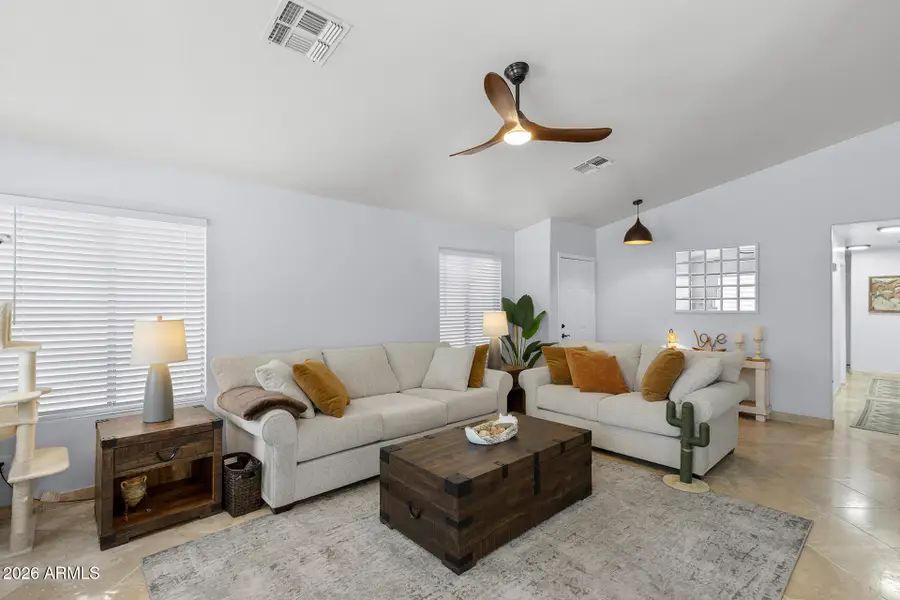 1039 W 6th Avenue, Apache Junction, AZ 85120 - #3