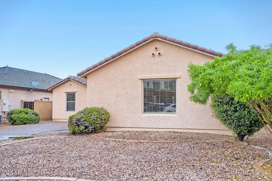 906 W Desert Hollow Drive, San Tan Valley, AZ 85143 - #2