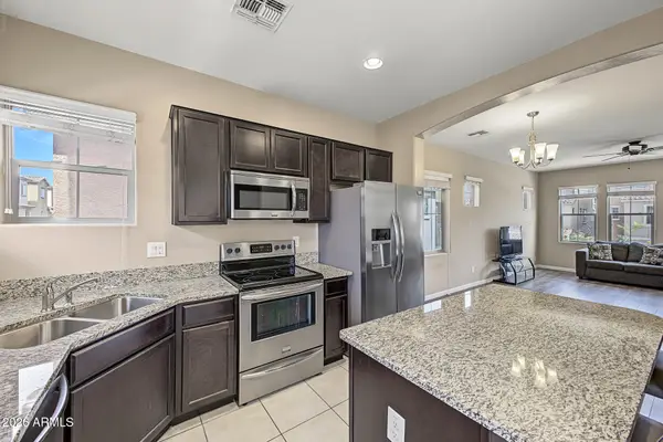 2008 N 77th Lane, Phoenix, AZ 85035