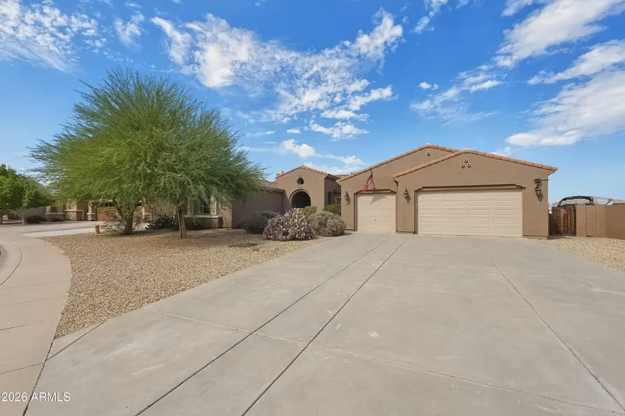 18428 W Montebello Avenue, Litchfield Park, AZ 85340 - #2