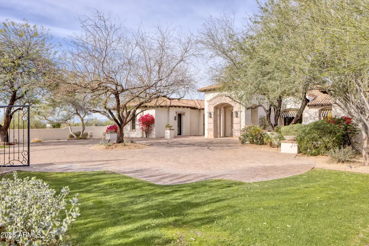 6116 N 38th Place, Paradise Valley, AZ 85253 - #1