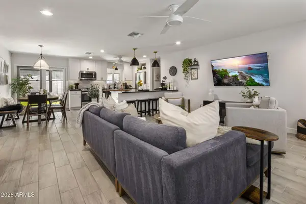 2301 E Whitton Avenue, Phoenix, AZ 85016