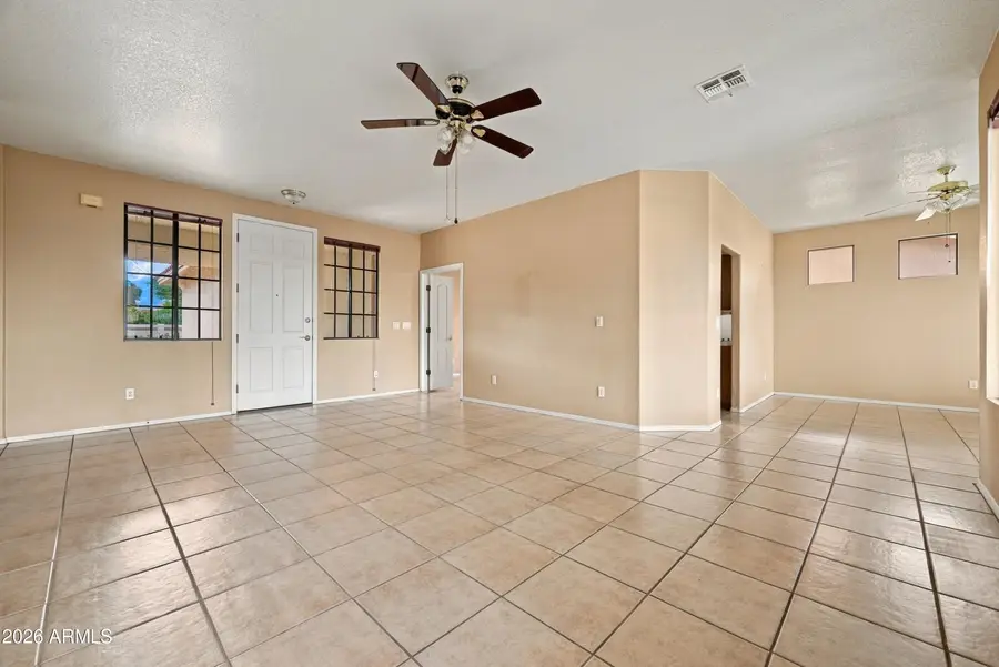 3043 Leawood Loop, Sierra Vista, AZ 85650 - #3