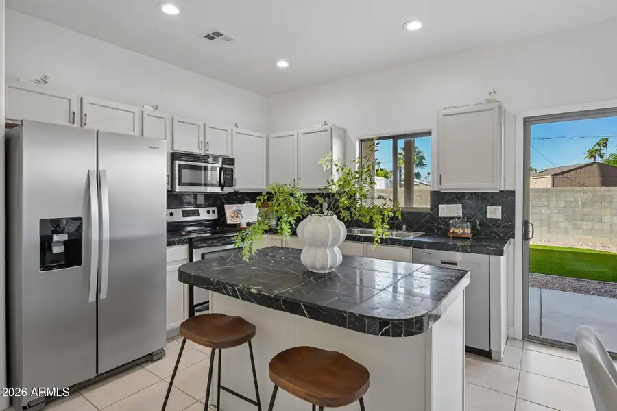 3020 E Kings Avenue, Phoenix, AZ 85032 - #2