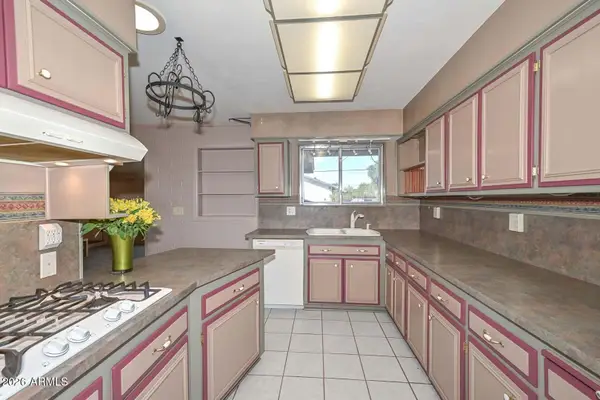 10116 W Peoria Avenue, Sun City, AZ 85351
