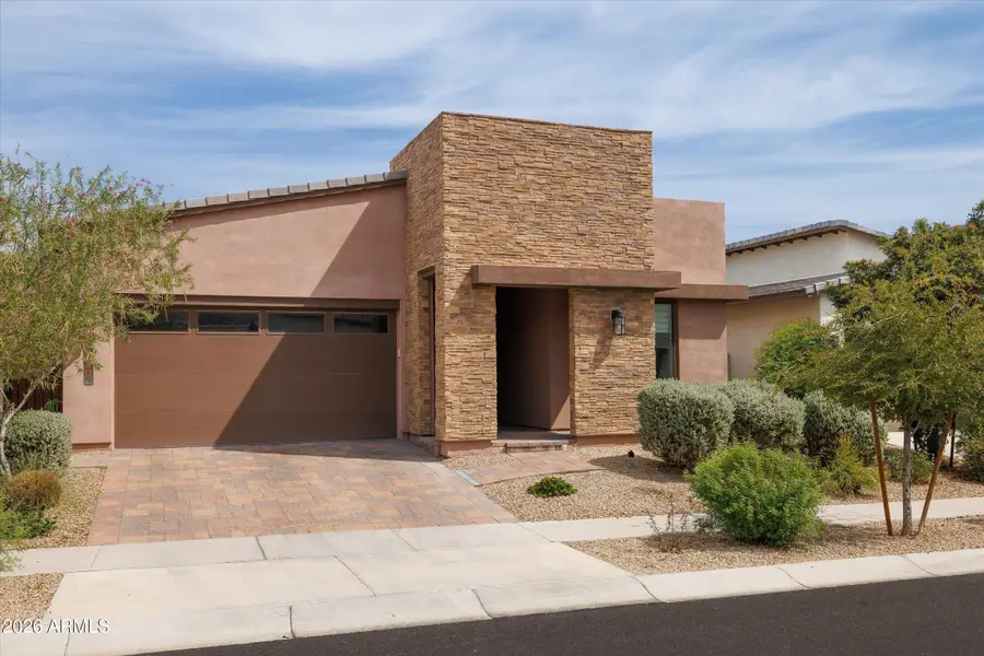 930 E Paseo Way, Phoenix, AZ 85042 - #2