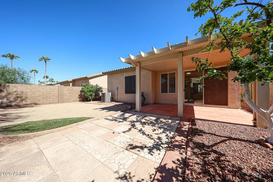 420 W Half Moon Way, Chandler, AZ 85225 - #2