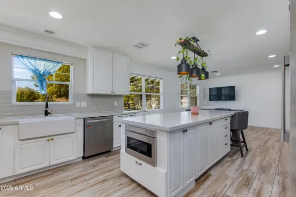 719 W Kaler Drive, Phoenix, AZ 85021