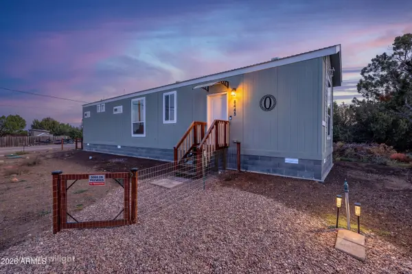 8445 Apache Drive, Show Low, AZ 85901