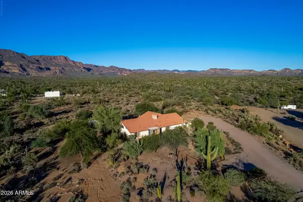 11086 E Hummingbird Lane, Gold Canyon, AZ 85118