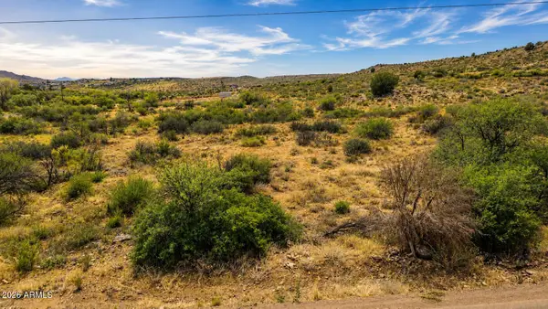 19729 E Sage Brush Drive #2190, Mayer, AZ 86333