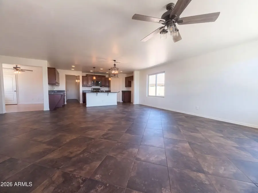 859 W Desert Seasons Drive, San Tan Valley, AZ 85143 - #3