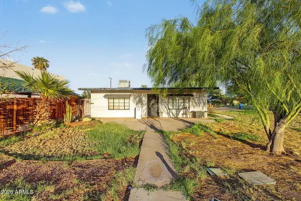 2801 N 29th Place, Phoenix, AZ 85008