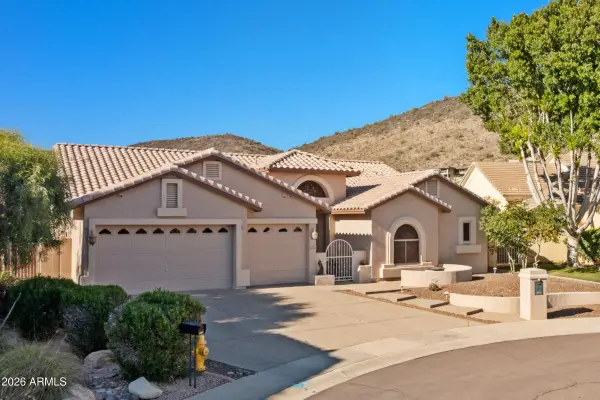 5226 W Lone Cactus Drive, Glendale, AZ 85308