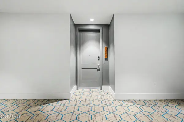3131 N Central Avenue #7002, Phoenix, AZ 85012