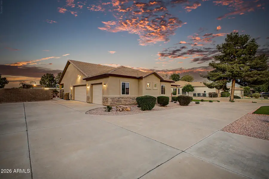 1744 E Country Lane, Gilbert, AZ 85298 - #3