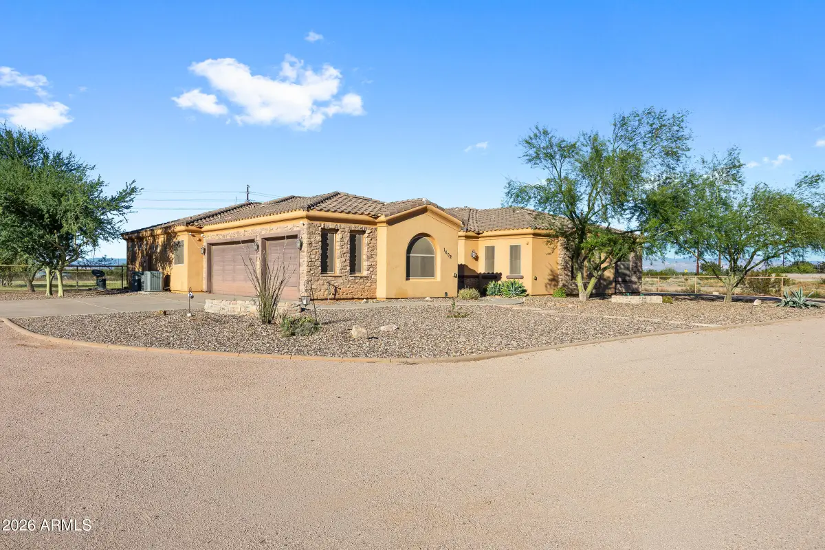 1602 E Lobo Street, San Tan Valley, AZ 85140 - #1