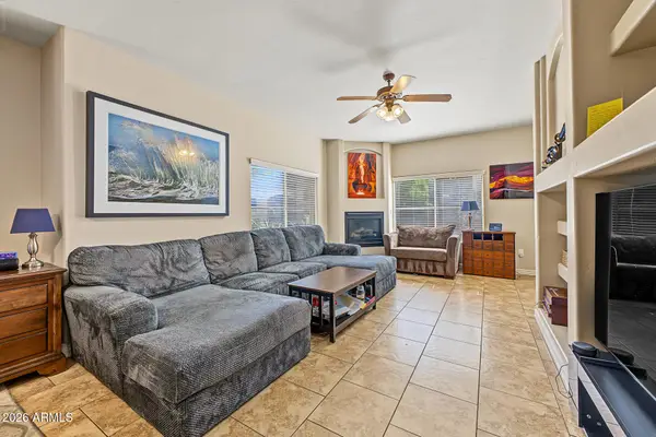 5450 E Deer Valley Drive #1222, Phoenix, AZ 85054