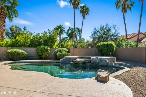 6041 E Betty Elyse Lane, Scottsdale, AZ 85254