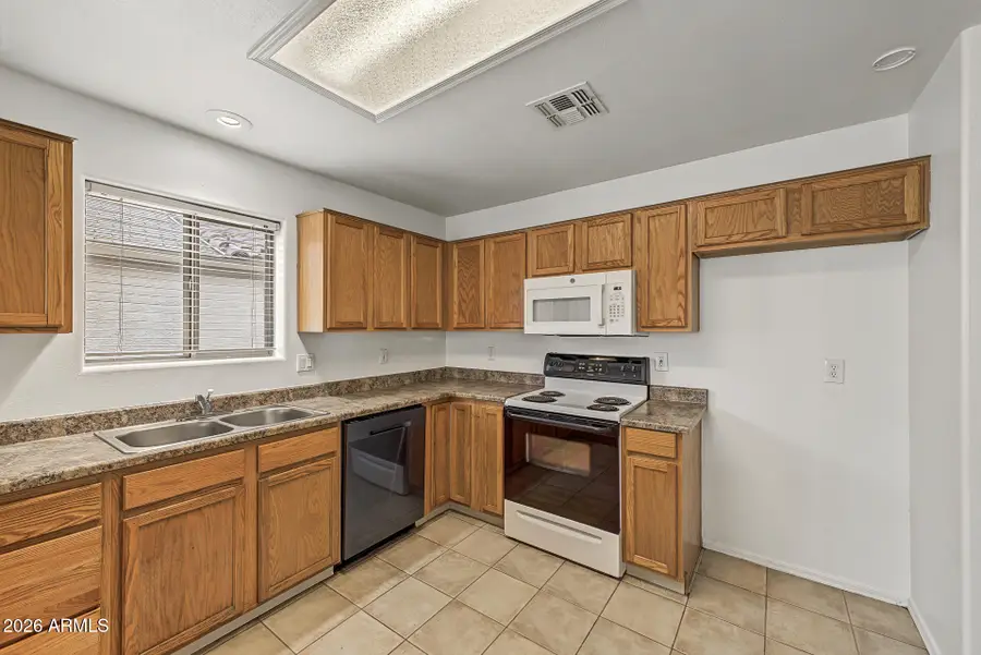 727 S Del Rio Court, Apache Junction, AZ 85120 - #3