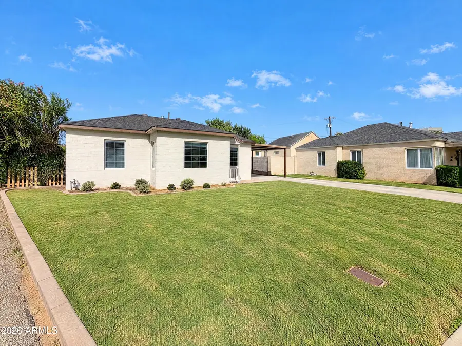 542 W Lewis Avenue, Phoenix, AZ 85003 - #2