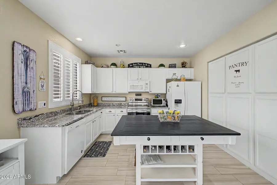 1117 E Temple Court, Gilbert, AZ 85296 - #2