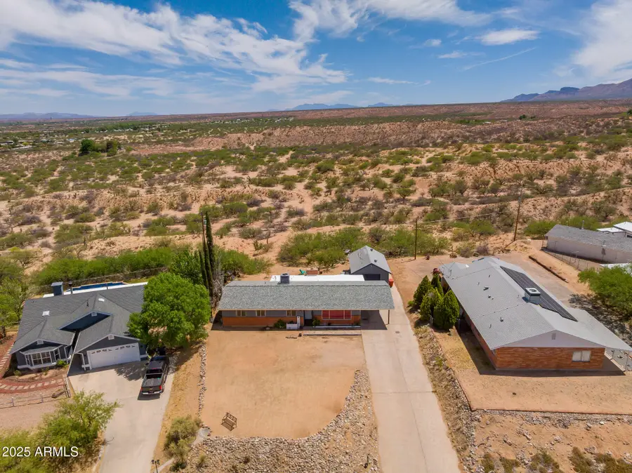 370 E Silverwood Lane, Benson, AZ 85602 - #3