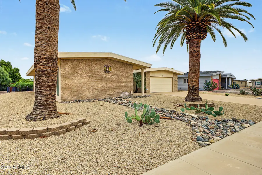11206 W Granada Drive, Sun City, AZ 85373 - #2