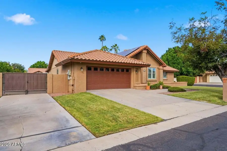 694 E Washington Avenue, Gilbert, AZ 85234 - #3