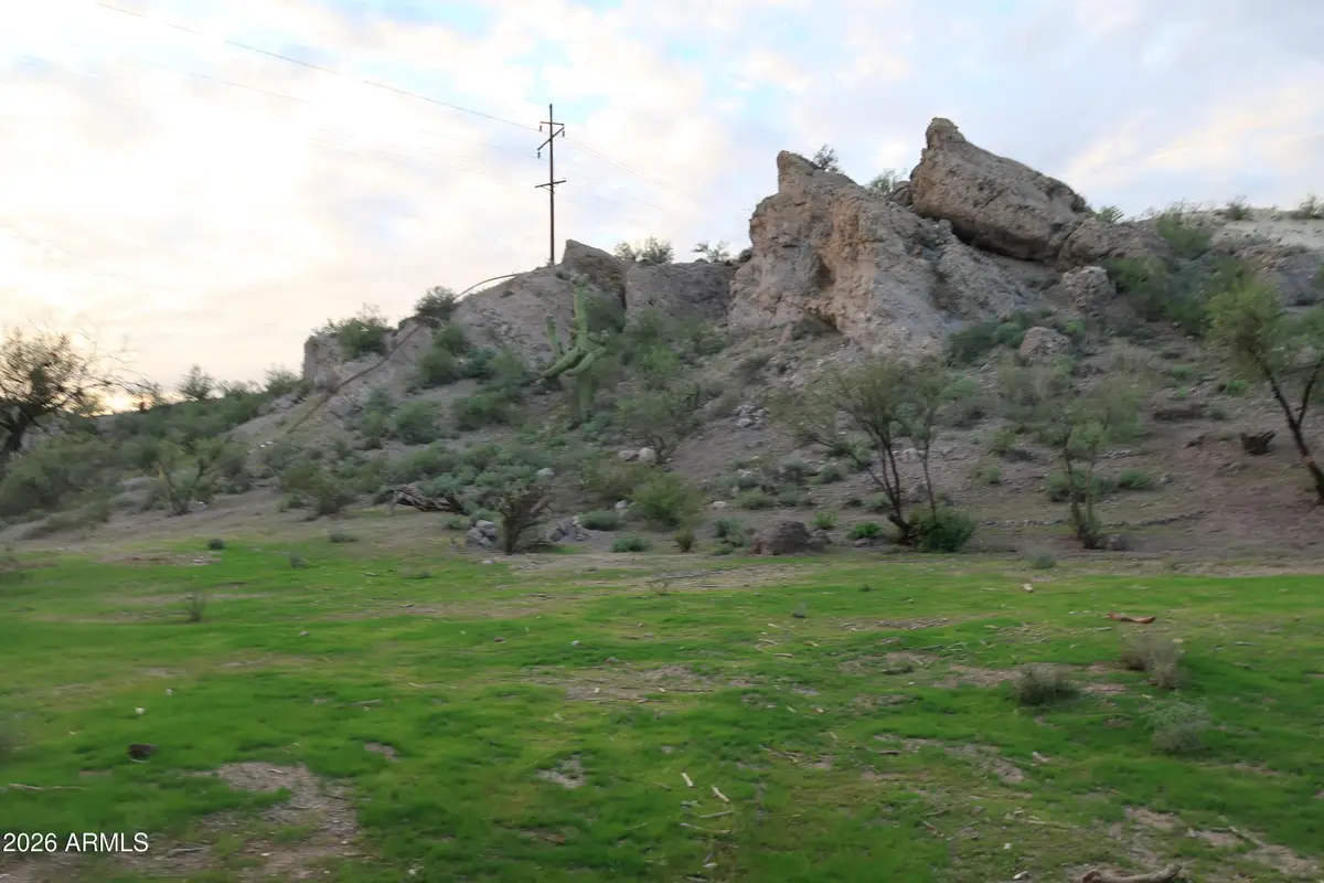 47609 N Grand Avenue #1, Morristown, AZ 85342 - #1