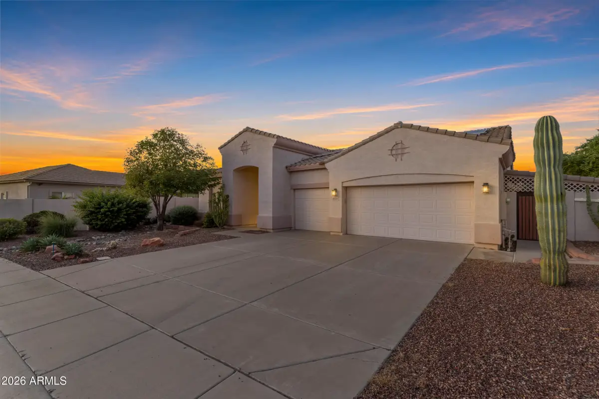 8220 W Gardenia Avenue, Glendale, AZ 85303 - #1