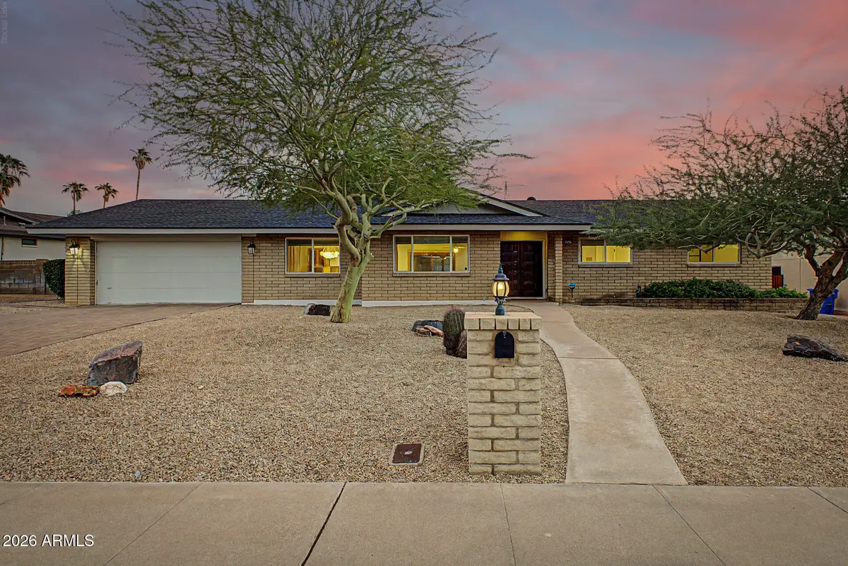 2247 E Lincoln Circle, Phoenix, AZ 85016 - #1