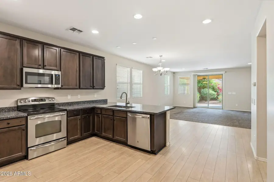 5533 W Desert Hollow Drive, Phoenix, AZ 85083 - #3