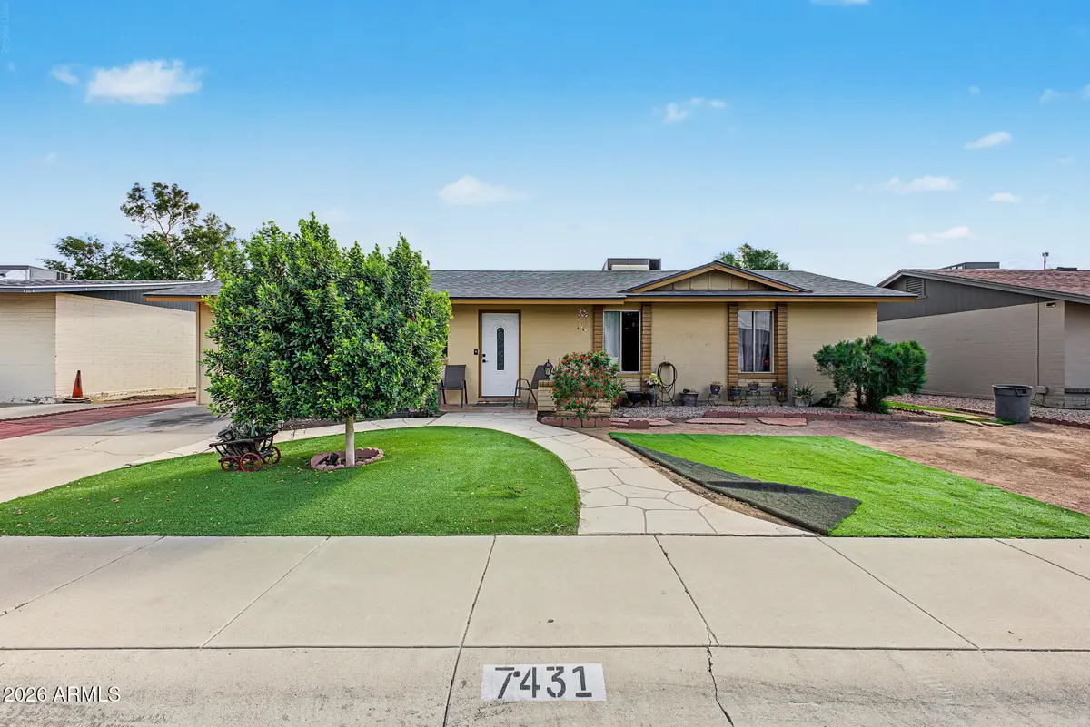 7431 W Shangri La Road, Peoria, AZ 85345 - #1