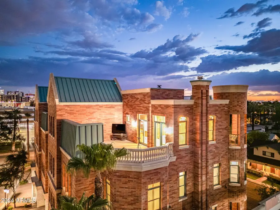 2017 N 1st Avenue, Phoenix, AZ 85003 - #2