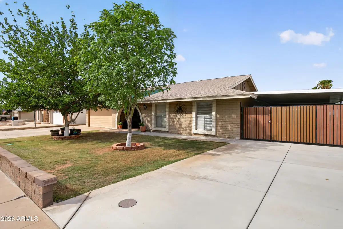 3902 W Sharon Avenue, Phoenix, AZ 85029 - #1