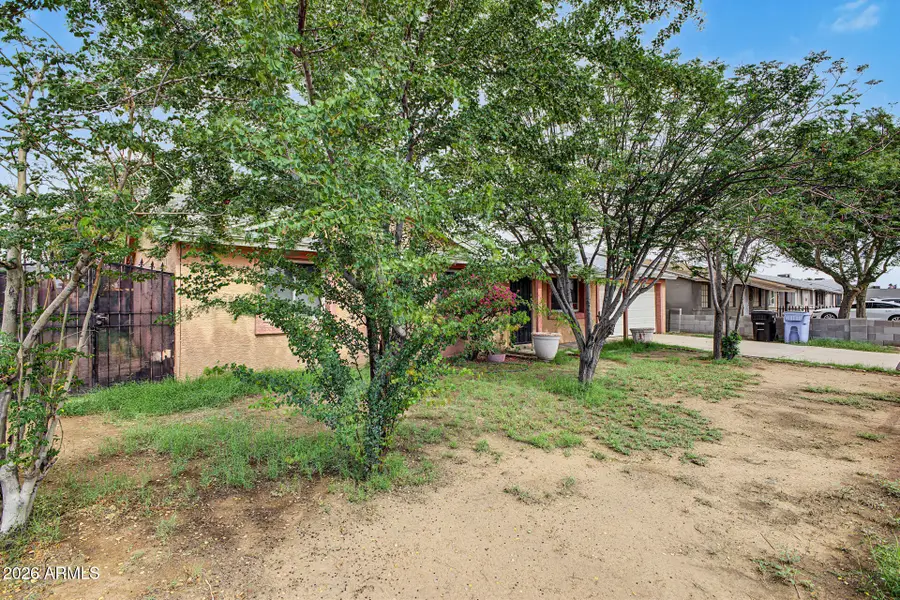 7404 W Turney Avenue, Phoenix, AZ 85033 - #2