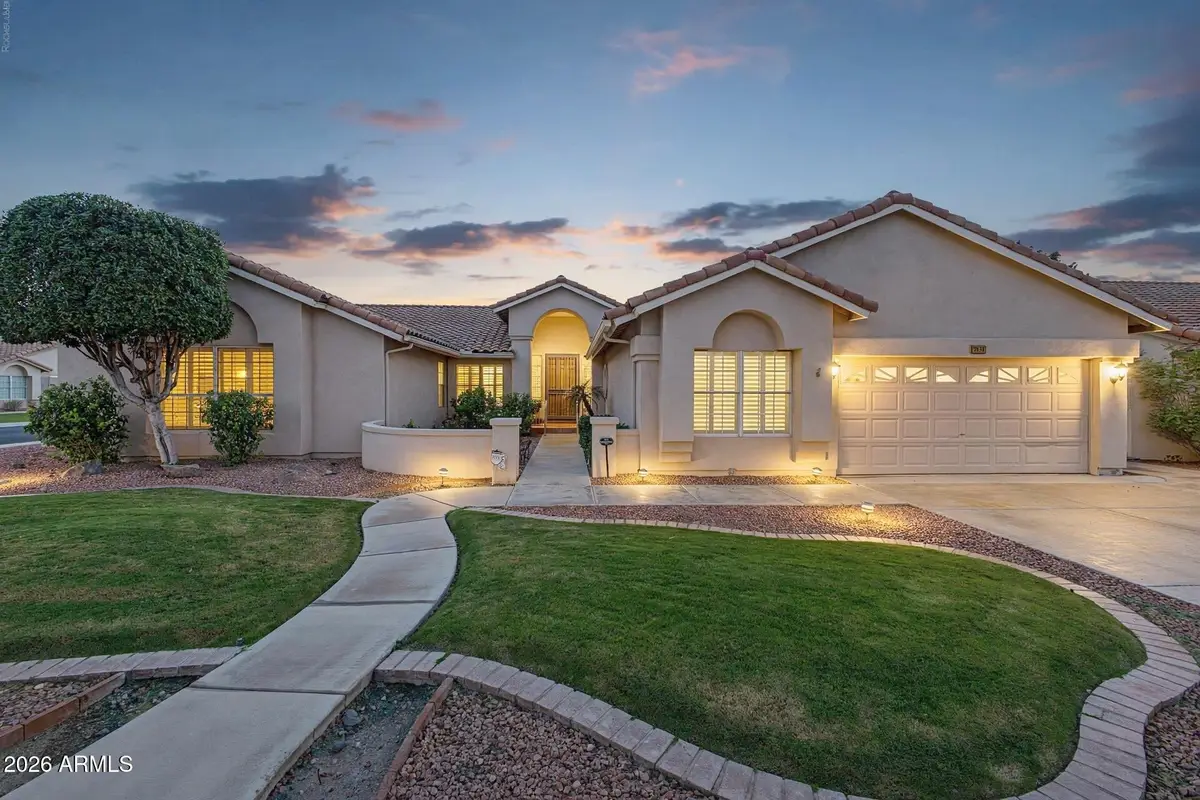 7131 W Eugie Avenue, Peoria, AZ 85381 - #1