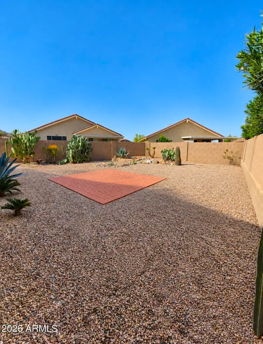 182 W Twin Peaks Parkway, San Tan Valley, AZ 85143 - #3