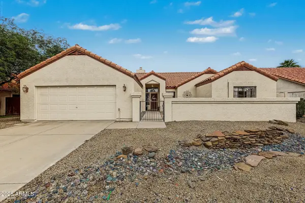 7528 W Julie Drive, Glendale, AZ 85308