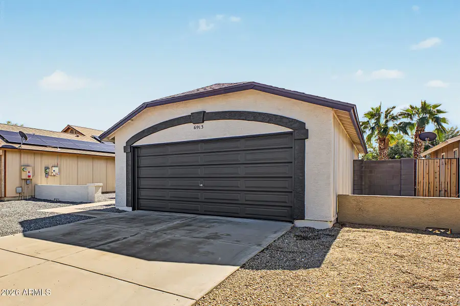 6913 W Nicolet Avenue, Glendale, AZ 85303 - #3
