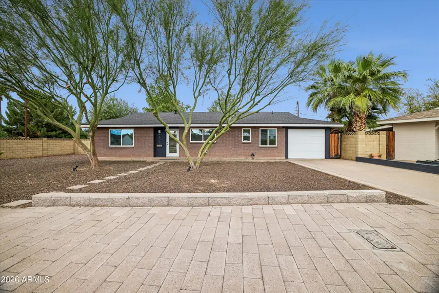 4002 E Devonshire Avenue, Phoenix, AZ 85018 - #2